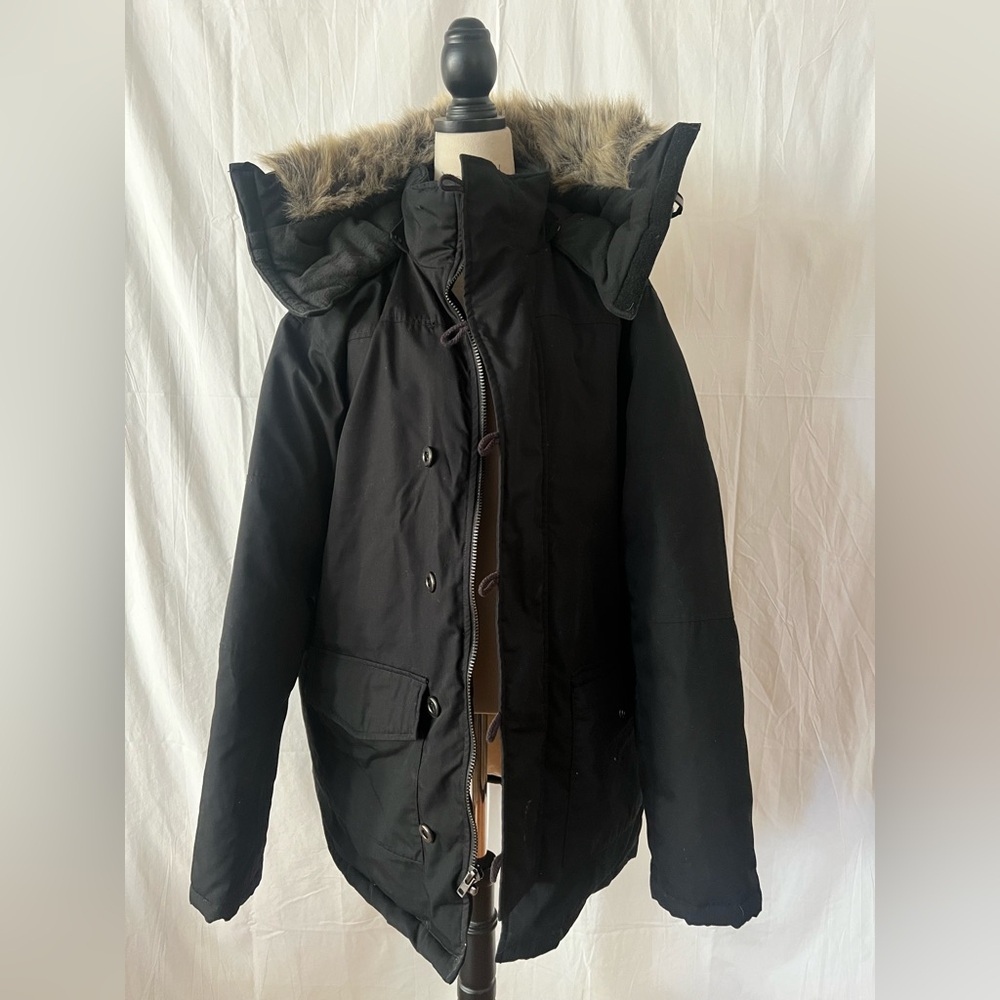 Guess Black Puffer Jacket with Faux Fur Hood